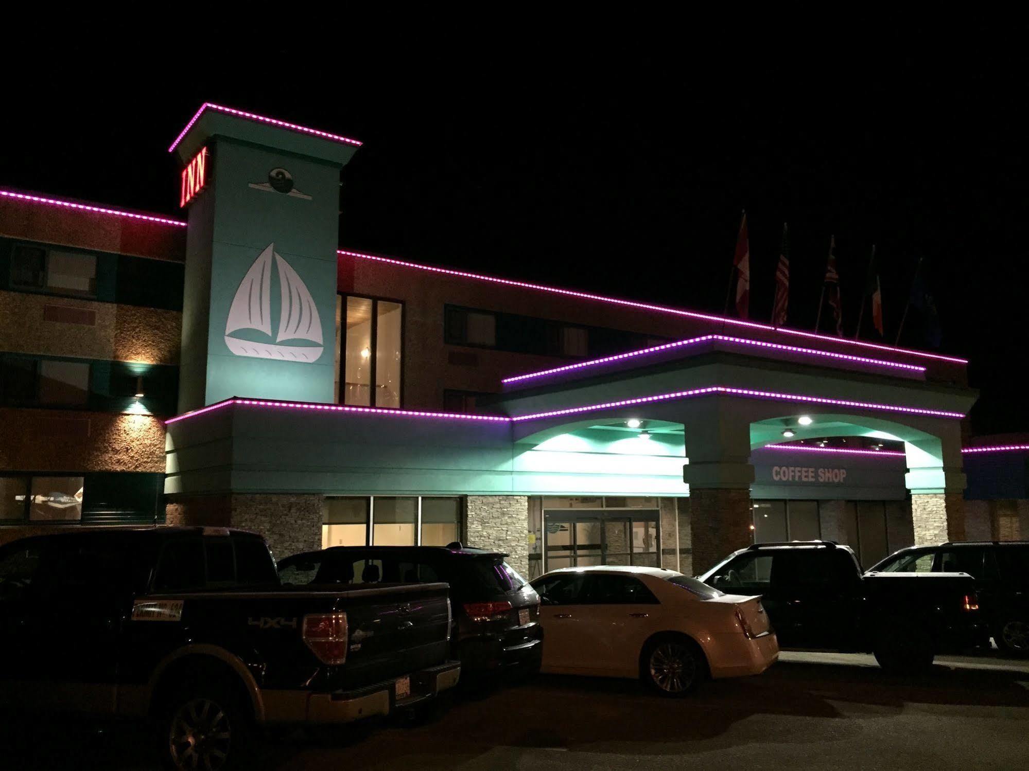 Lakeland Inn Hotel Cold Lake Экстерьер фото
