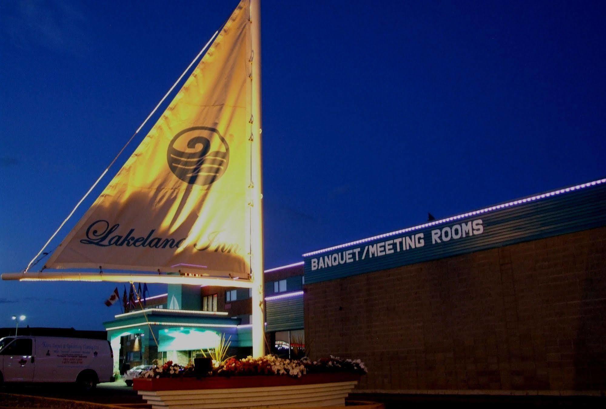 Lakeland Inn Hotel Cold Lake Экстерьер фото