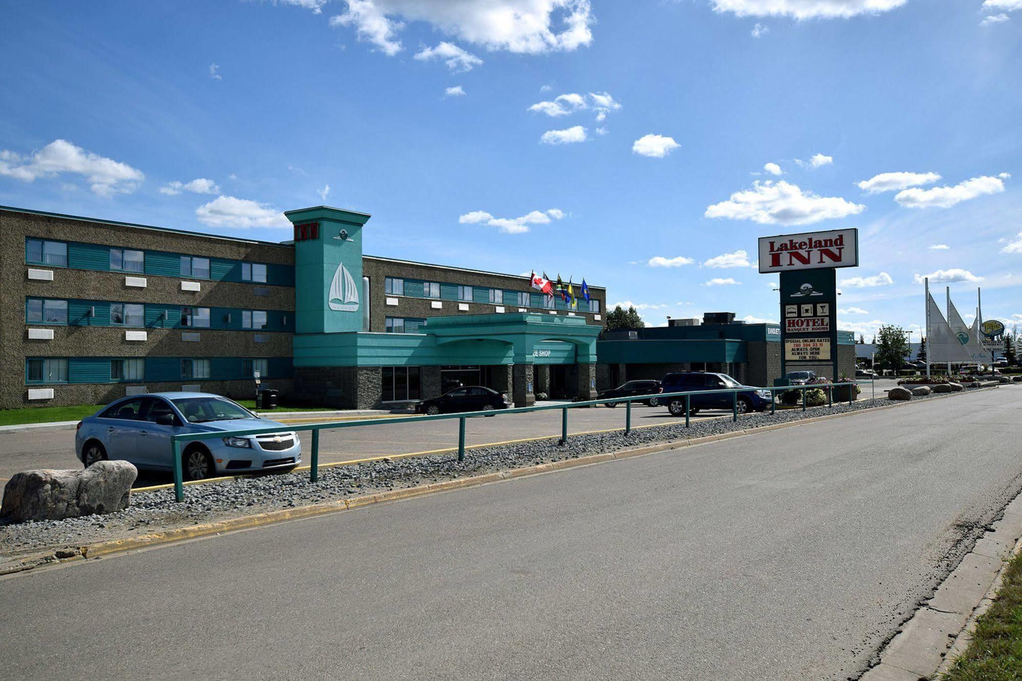 Lakeland Inn Hotel Cold Lake Экстерьер фото