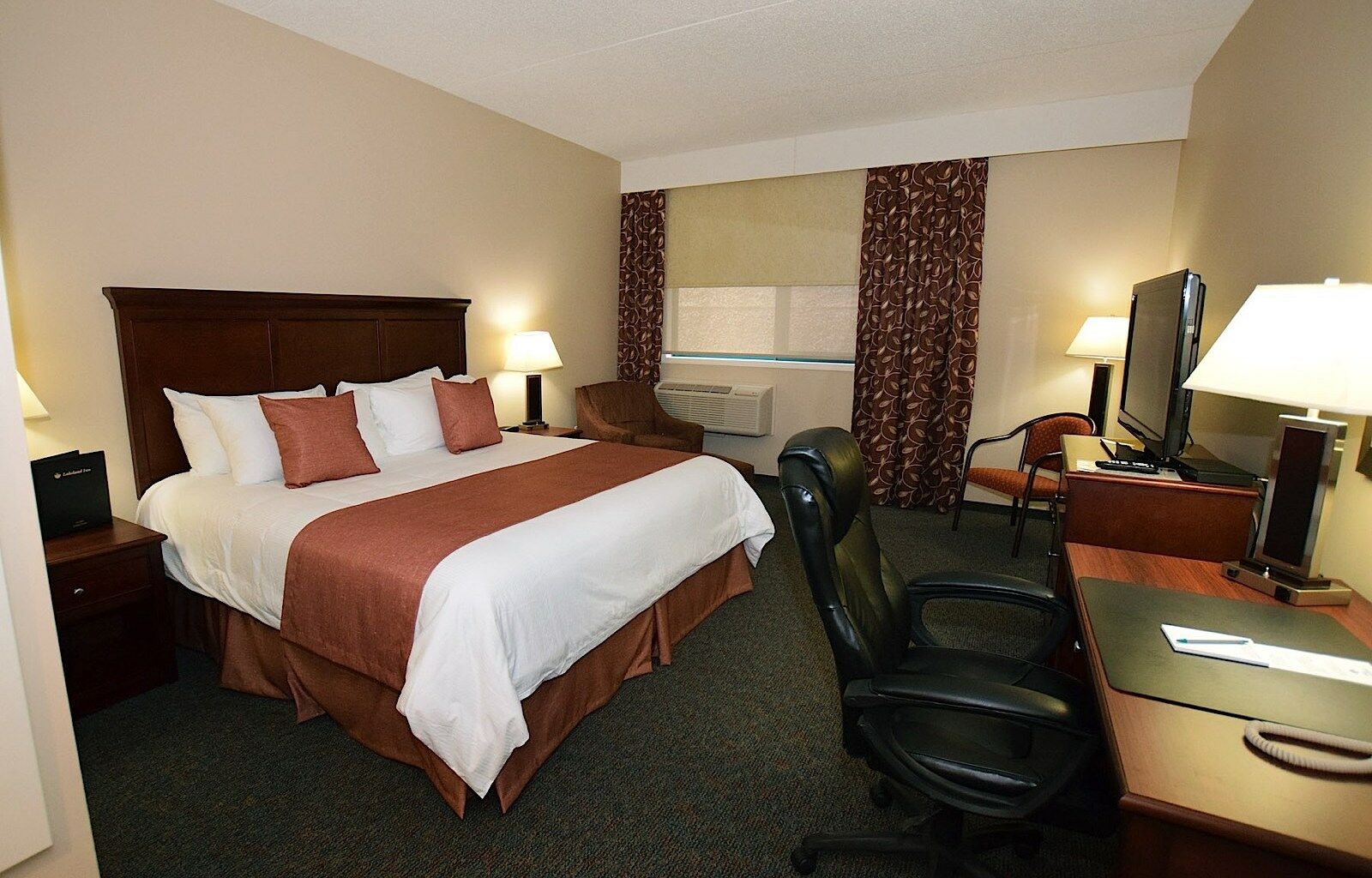 Lakeland Inn Hotel Cold Lake Экстерьер фото