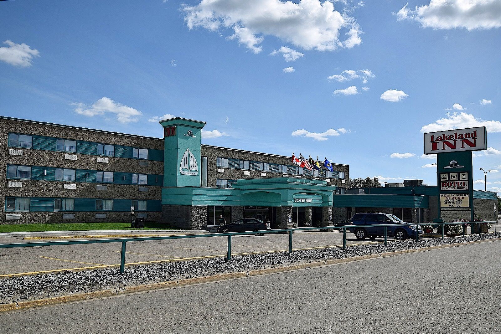Lakeland Inn Hotel Cold Lake Экстерьер фото